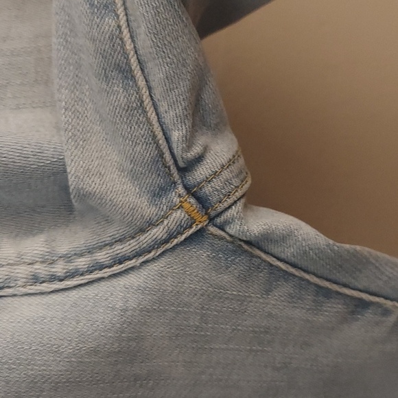 AMERICAN EAGLE OUTFITTERS Extreme Flex Light Blue Wash Distressed Skinny Jeans - Picture 4 of 14